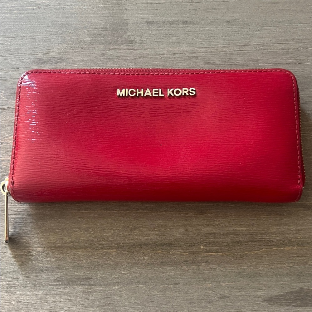 Michael Kors Glossy Cherry Wallet